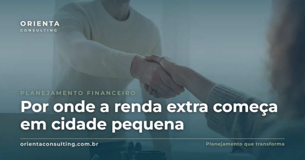 Aperto de mãos ao iniciar um pequeno negócio — renda extra de baixo investimento em cidade pequena